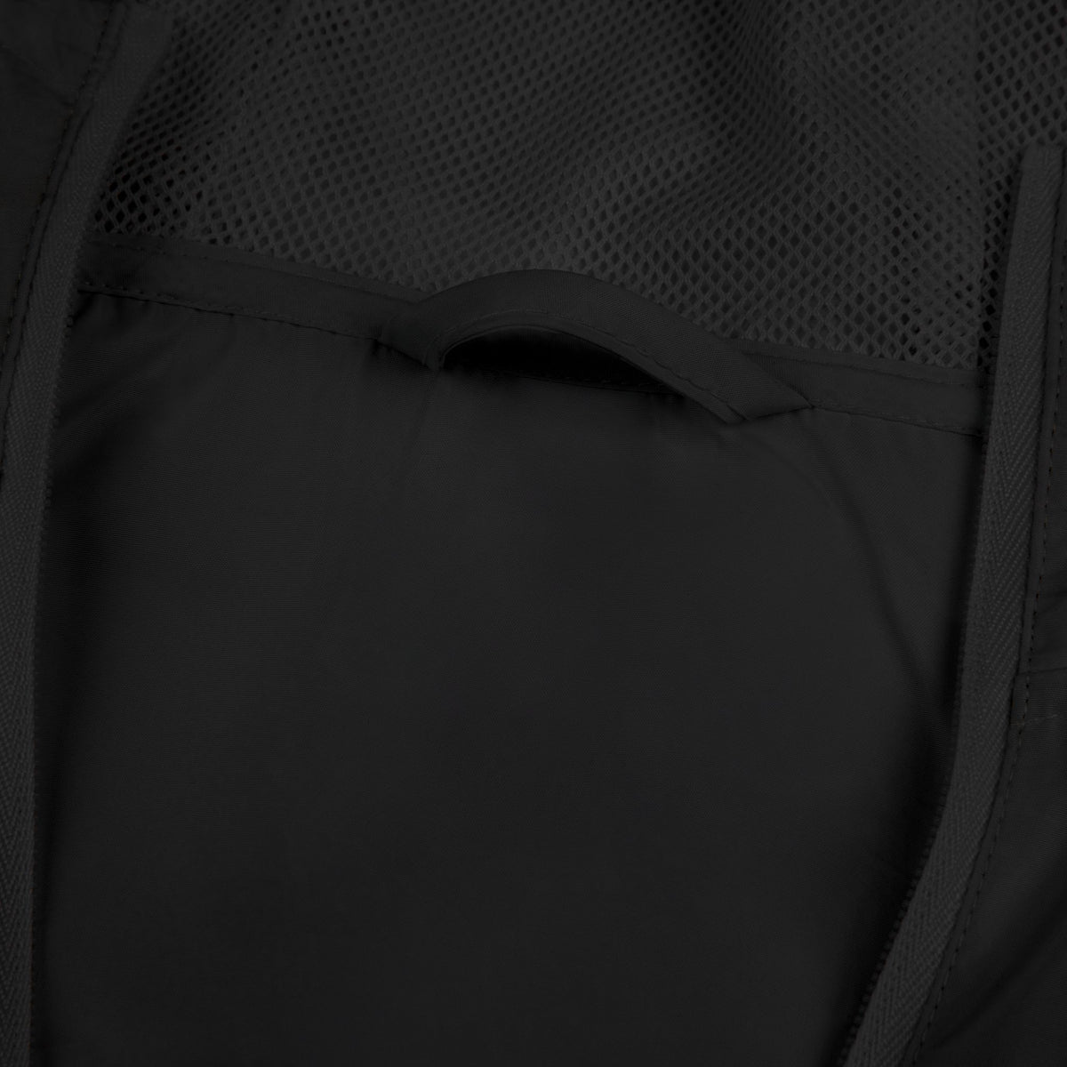 RW ACTIVE Motion Lightweight Windbreaker — Black — product image 5